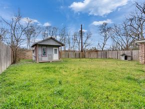 4930 Holloway Drive, Houston TX 77048