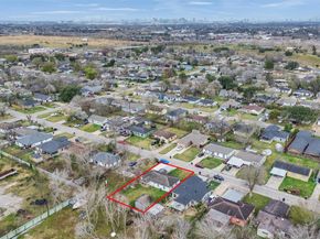 4930 Holloway Drive, Houston TX 77048