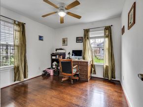 4930 Holloway Drive, Houston TX 77048