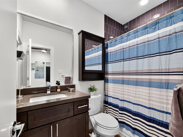 350 Eado Park Circle, Houston TX 77020