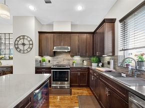 350 Eado Park Circle, Houston TX 77020