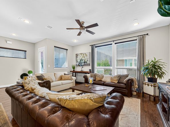 350 Eado Park Circle, Houston TX 77020