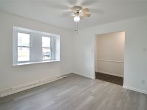 6219 Darlinghurst Drive, Houston TX 77085