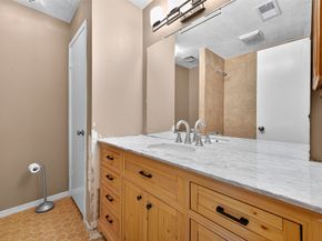 15818 Alta Mar Drive, Houston TX 77083