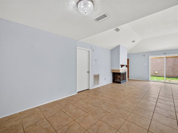 15818 Alta Mar Drive, Houston TX 77083