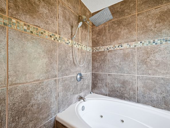 15818 Alta Mar Drive, Houston TX 77083