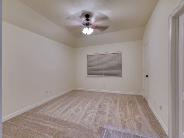 911 Chisel Point Drive, Houston TX 77094