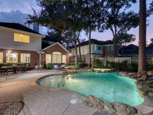 911 Chisel Point Drive, Houston TX 77094