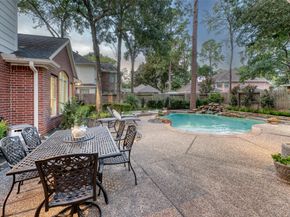 911 Chisel Point Drive, Houston TX 77094