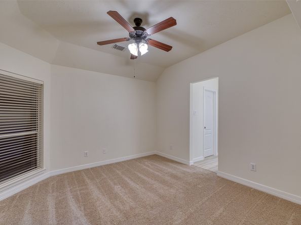 911 Chisel Point Drive, Houston TX 77094