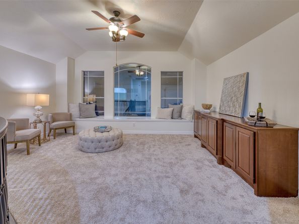 911 Chisel Point Drive, Houston TX 77094