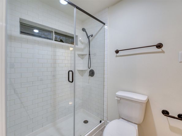 911 Chisel Point Drive, Houston TX 77094