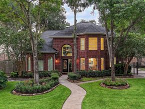 911 Chisel Point Drive, Houston TX 77094