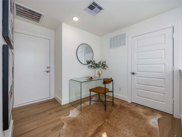 4415 Caroline St, Houston TX 77004