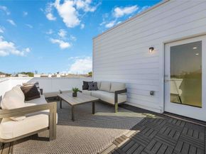 4415 Caroline St, Houston TX 77004