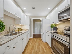 49 Briar Hollow Lane 505, Houston TX 77027