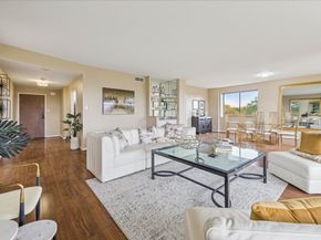 49 Briar Hollow Lane 505, Houston TX 77027