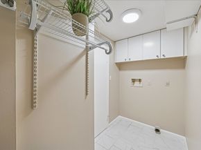 49 Briar Hollow Lane 505, Houston TX 77027