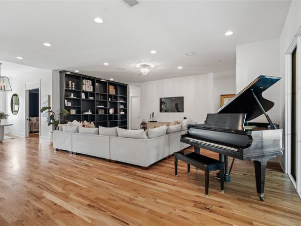 9118 Cathey Lane, Houston TX 77080