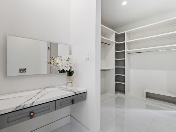 9118 Cathey Lane, Houston TX 77080