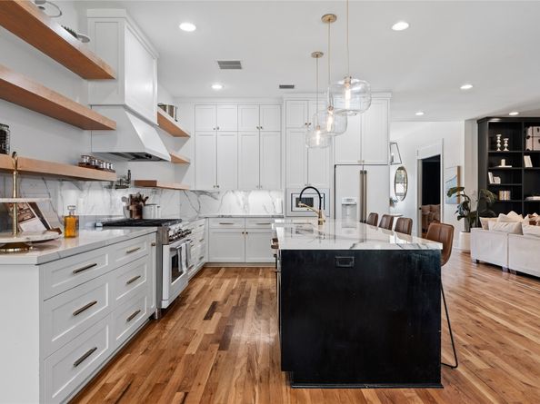 9118 Cathey Lane, Houston TX 77080