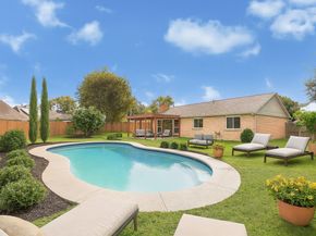 8726 Wildforest Drive, Houston TX 77088