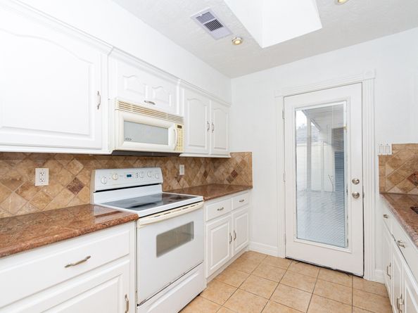 1911 Trixie Lane, Houston TX 77042