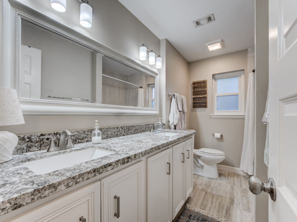 1711 S Kirkwood Road, Houston TX 77077