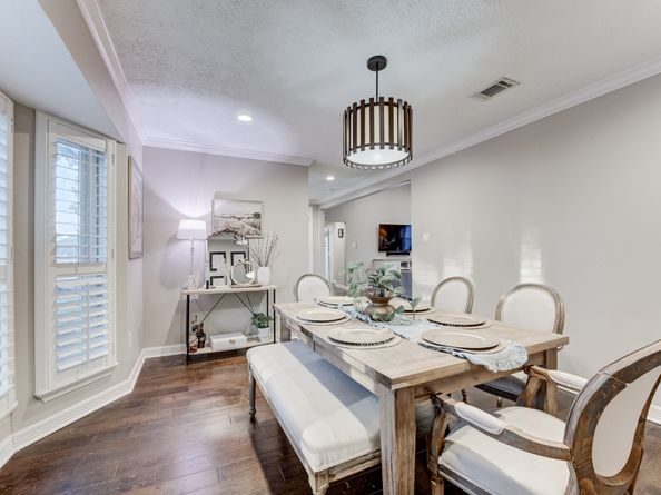 1711 S Kirkwood Road, Houston TX 77077