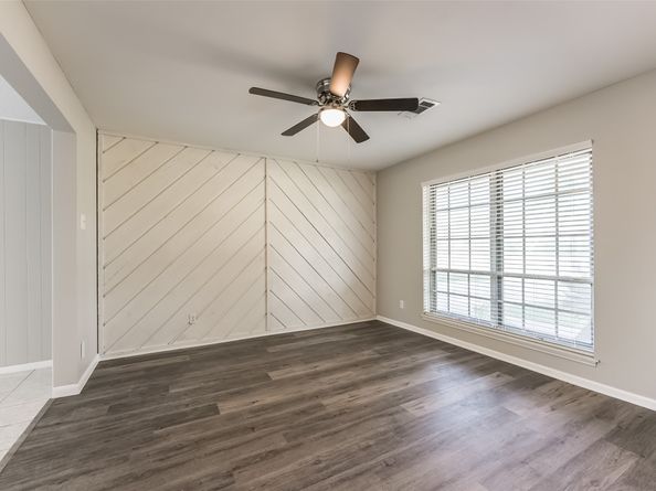 7015 Pine Vista Lane, Houston TX 77092