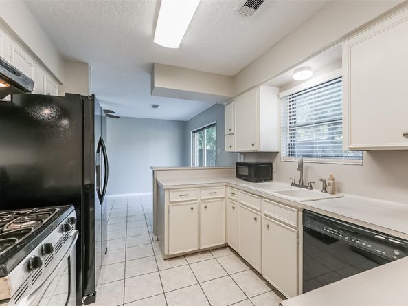 7015 Pine Vista Lane, Houston TX 77092