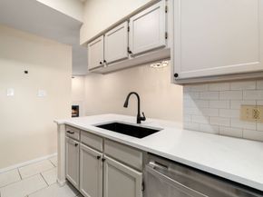 7575 Cambridge Street 1604, Houston TX 77054