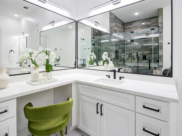 1214 W 24th Street C, Houston TX 77008