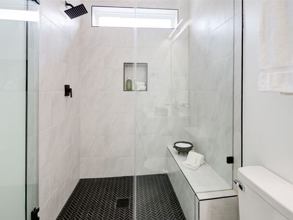 1214 W 24th Street C, Houston TX 77008