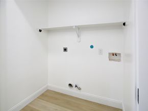 1214 W 24th Street C, Houston TX 77008