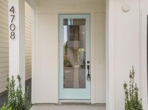 4707 Thornton Villas Lane, Houston TX 77018