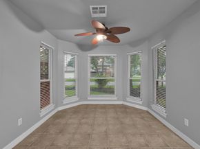 402 Pine Manor Dr, Conroe TX 77385