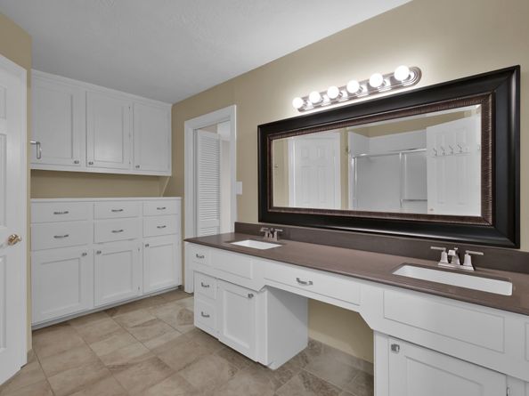 402 Pine Manor Dr, Conroe TX 77385