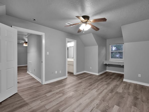 402 Pine Manor Dr, Conroe TX 77385