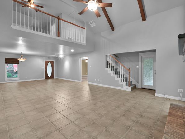 402 Pine Manor Dr, Conroe TX 77385