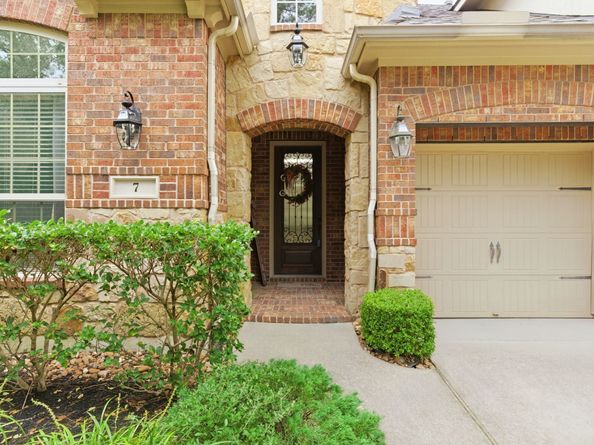 7 Camplight Court, The Woodlands TX 77389