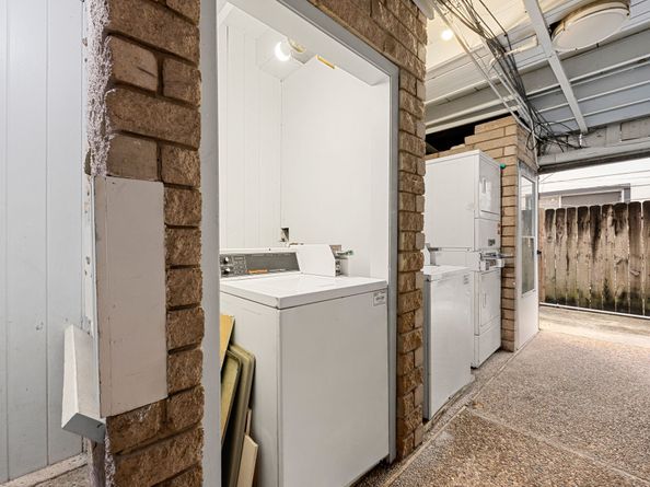 3271 Sul Ross Street 8, Houston TX 77098