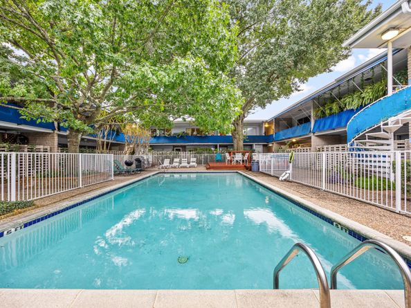 3271 Sul Ross Street 8, Houston TX 77098