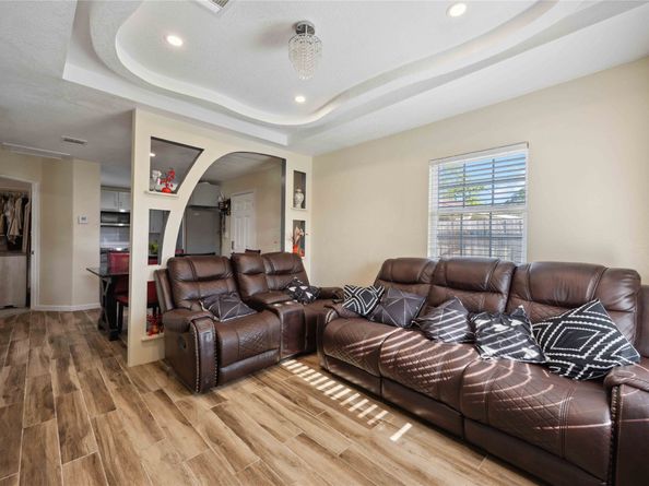 2311 Russell Street, Houston TX 77026