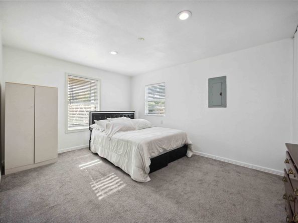 2311 Russell Street, Houston TX 77026