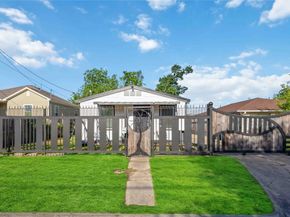 2311 Russell Street, Houston TX 77026