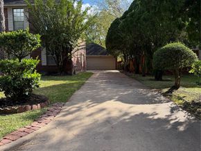 9731 New Kent Drive, Sugar Land TX 77498