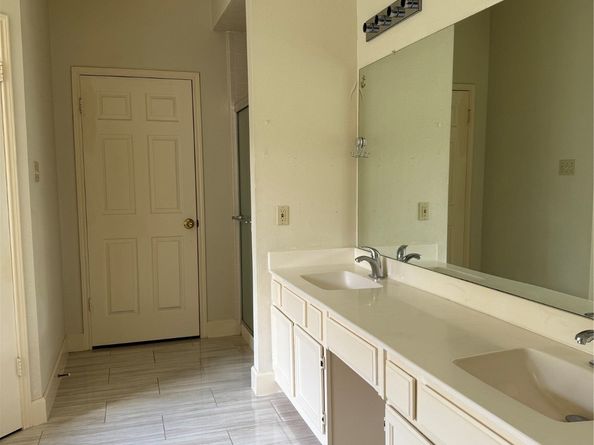 9731 New Kent Drive, Sugar Land TX 77498