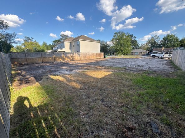 1510 Chantilly Lane, Houston TX 77018