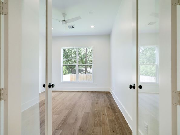 1510 Chantilly Lane, Houston TX 77018